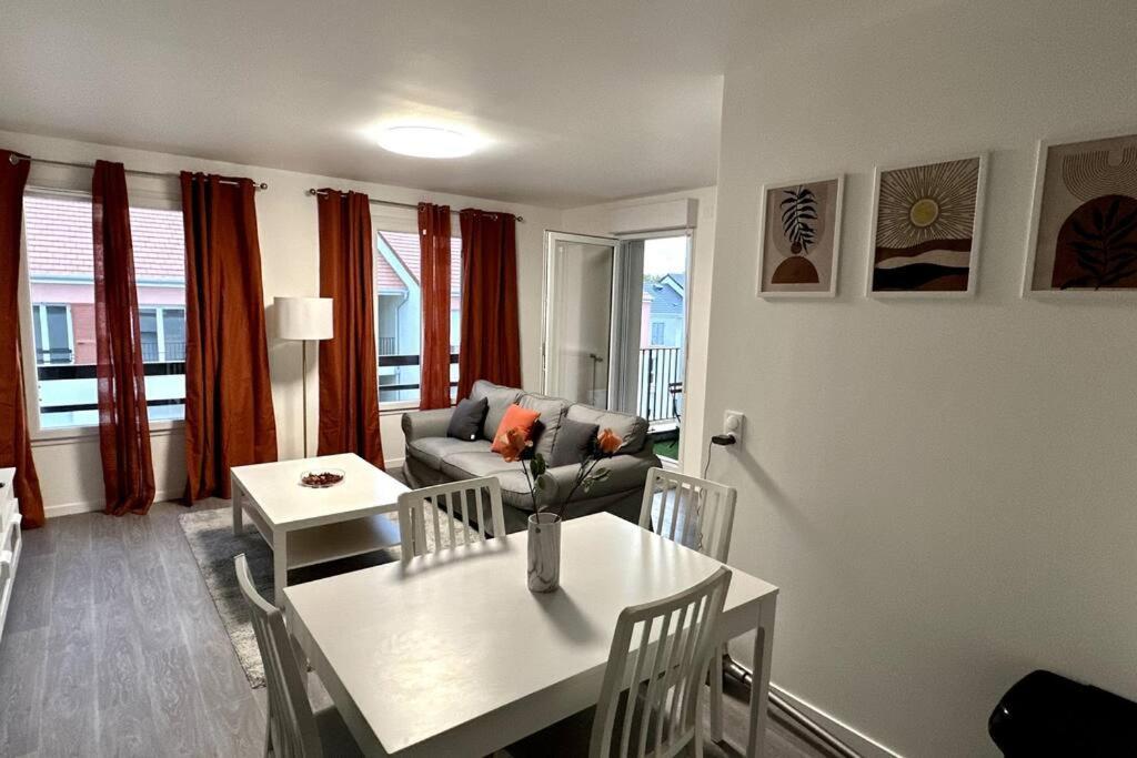 Appartement Cozy - Quartier Residentiel Melun Exteriör bild